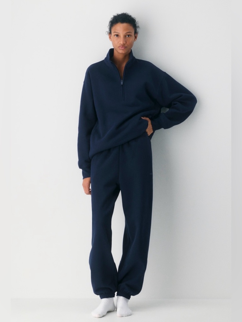 Aritzia Cozy Sweatfleece Mega Jogger in Admiral